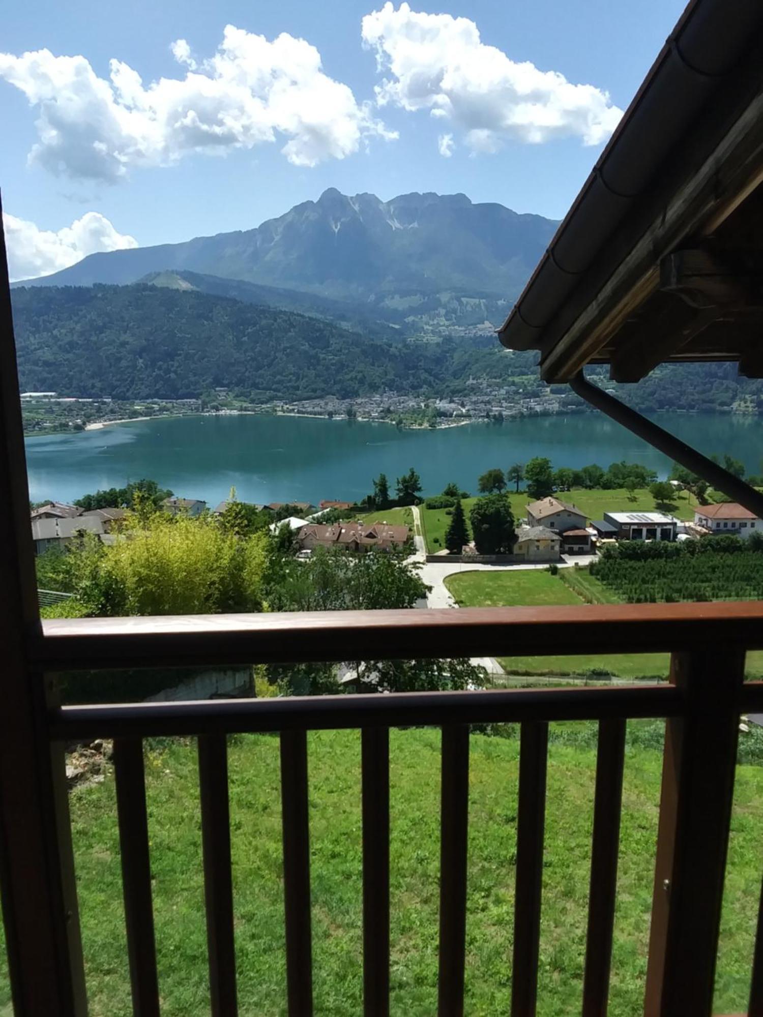 La Casa Di Athos Appartement Tenna Buitenkant foto